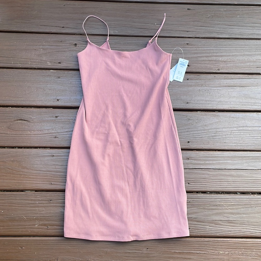 Abercrombie & Fitch ribbed body con dress, size medium. NEW WITH TAGS!